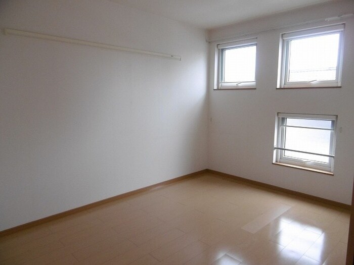 物件内観写真11　(居室)