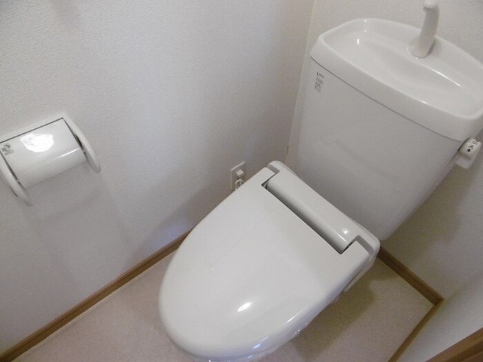 物件内観写真13　(トイレ)