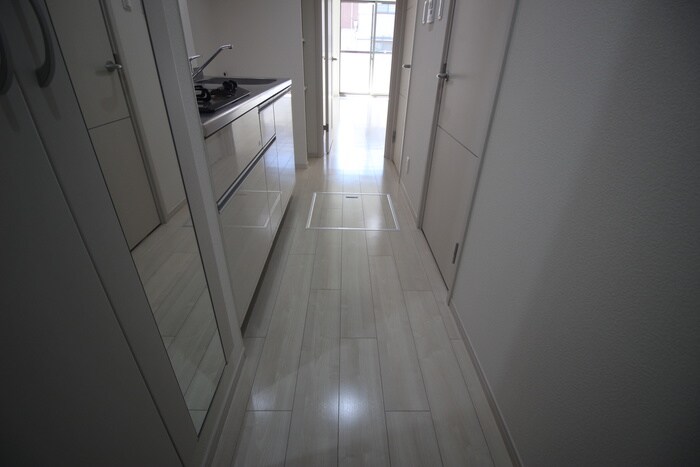 物件内観写真15　(廊下)