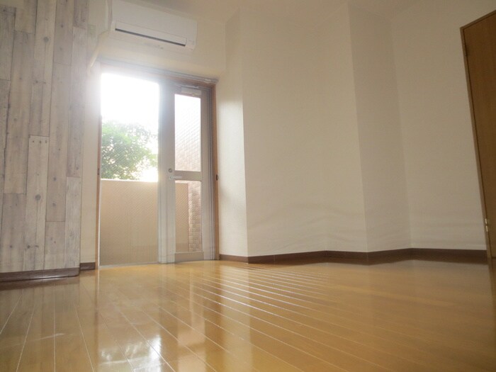 物件内観写真11　(居室)