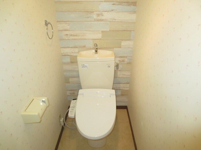 物件内観写真14　(トイレ)