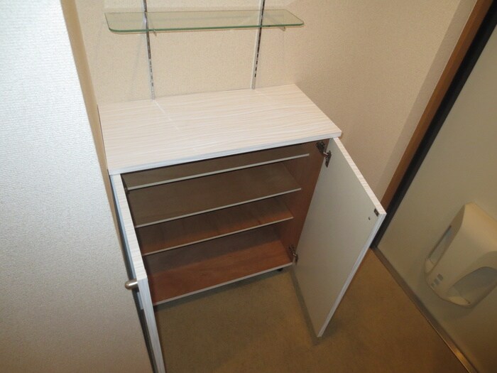 物件内観写真16　(靴箱)