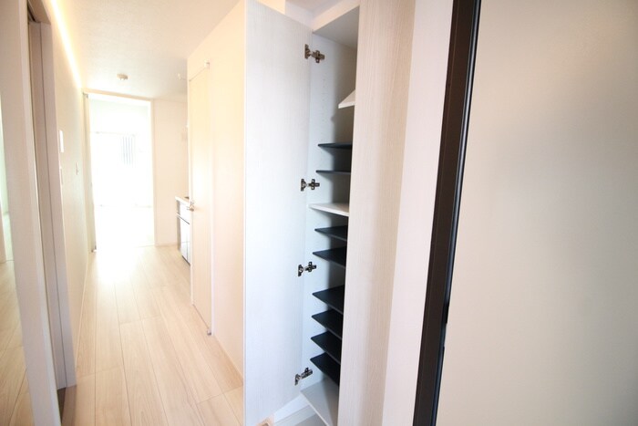 物件内観写真16　(靴箱)