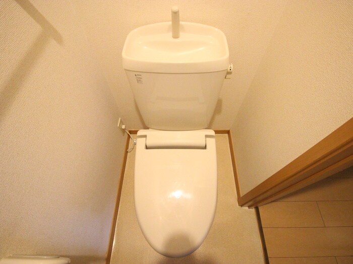 物件内観写真6　(トイレ)