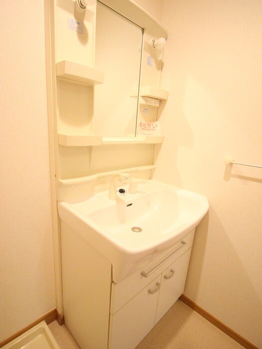 物件内観写真7　(洗面)