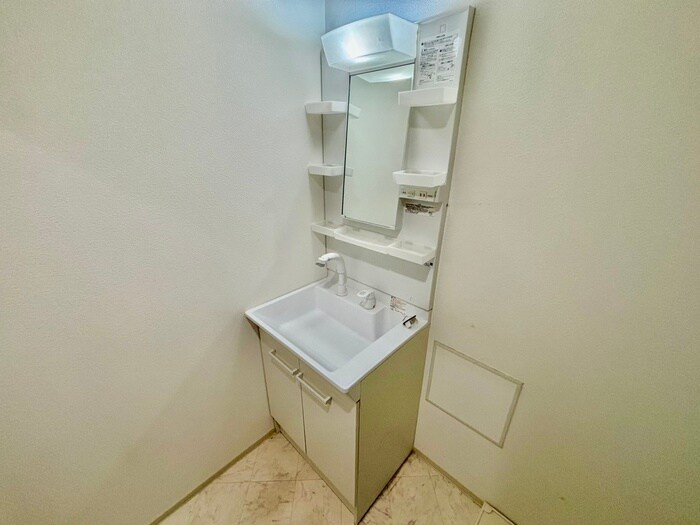 物件内観写真15　(洗面)