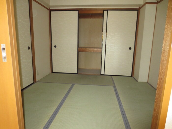 物件内観写真11　(居室)