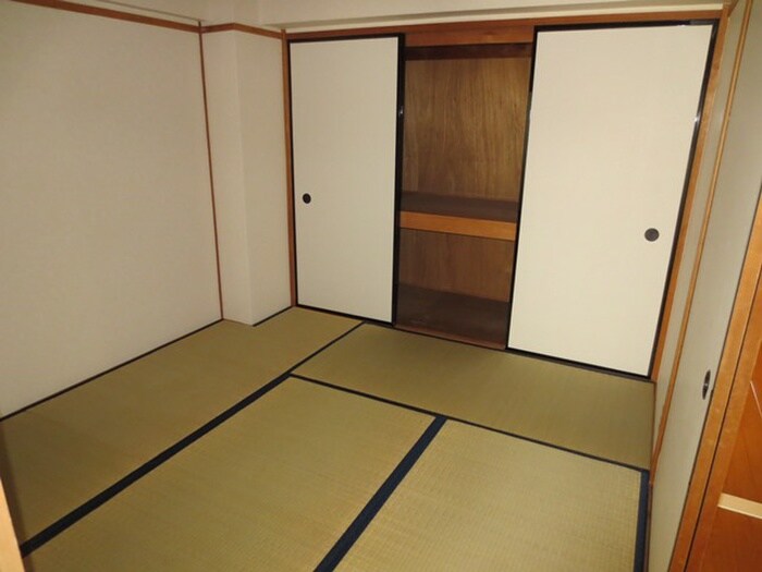 物件内観写真12　(居室)