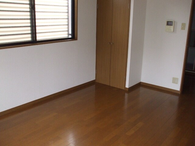 物件内観写真4　(居室)