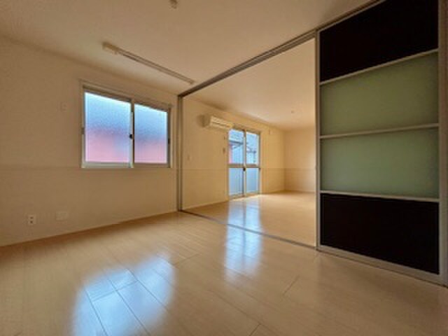 物件内観写真19　(居室)