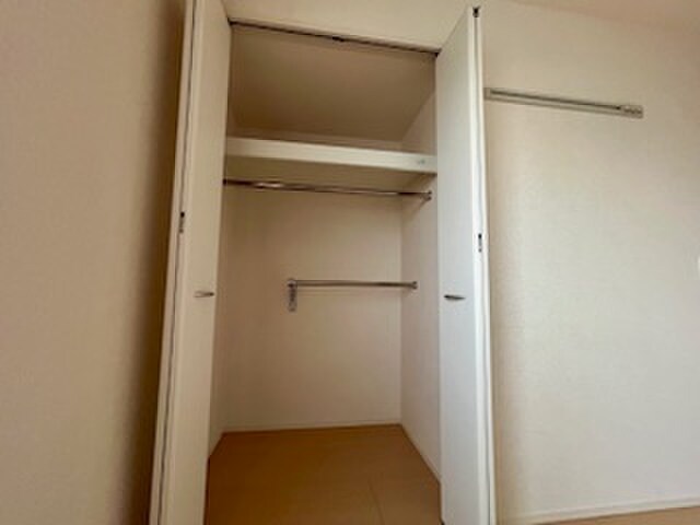 物件内観写真21　(収納)