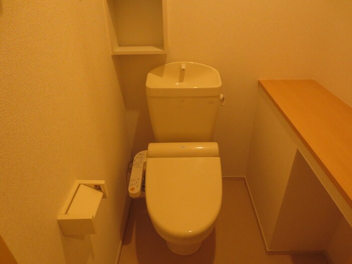 物件内観写真8　(トイレ)