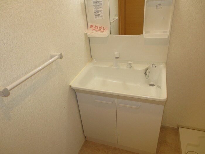 物件内観写真10　(洗面)