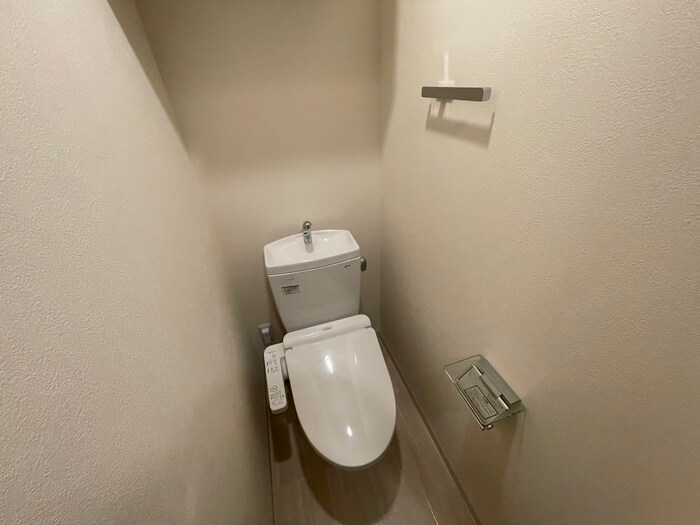 物件内観写真9　(トイレ)