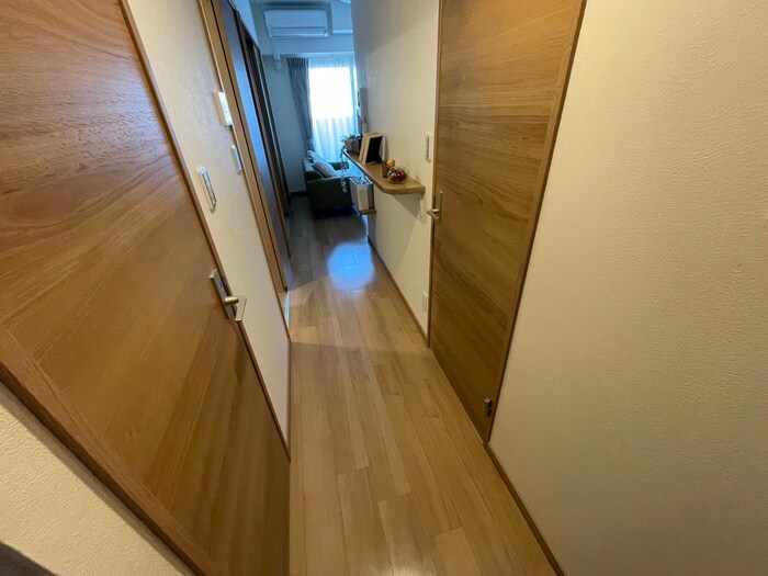 物件内観写真10　(廊下)