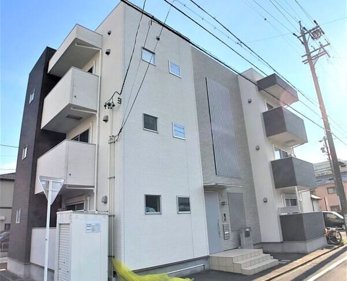 物件外観写真1　(外観写真)