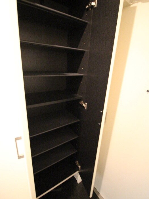 物件内観写真17　(靴箱)