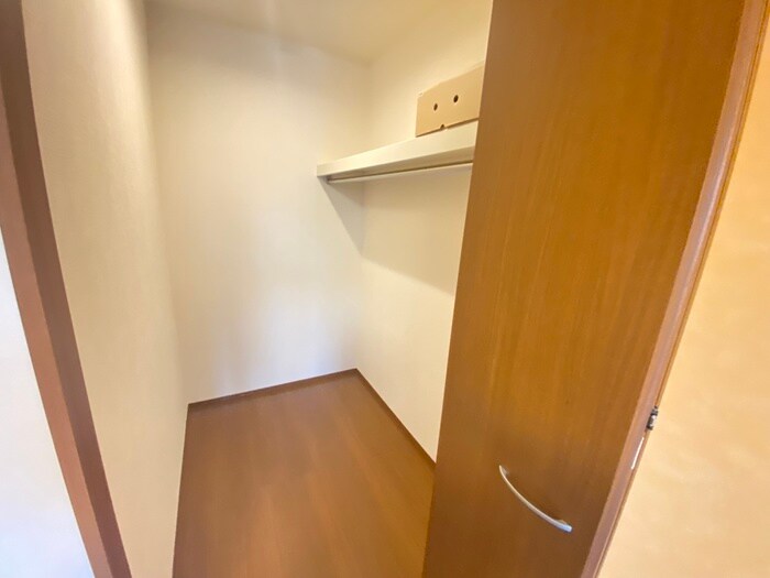物件内観写真9　(収納)