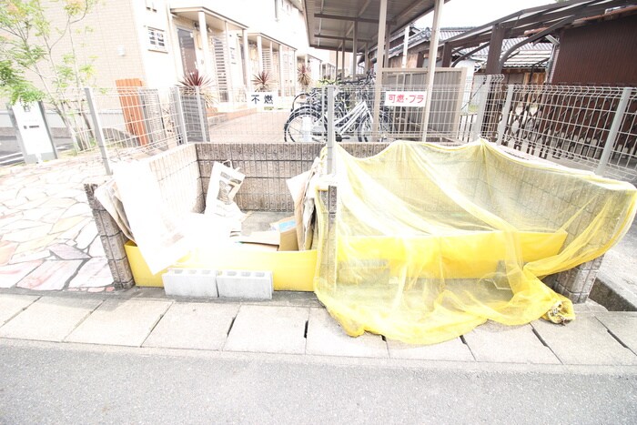 物件外観写真6　(建物設備)