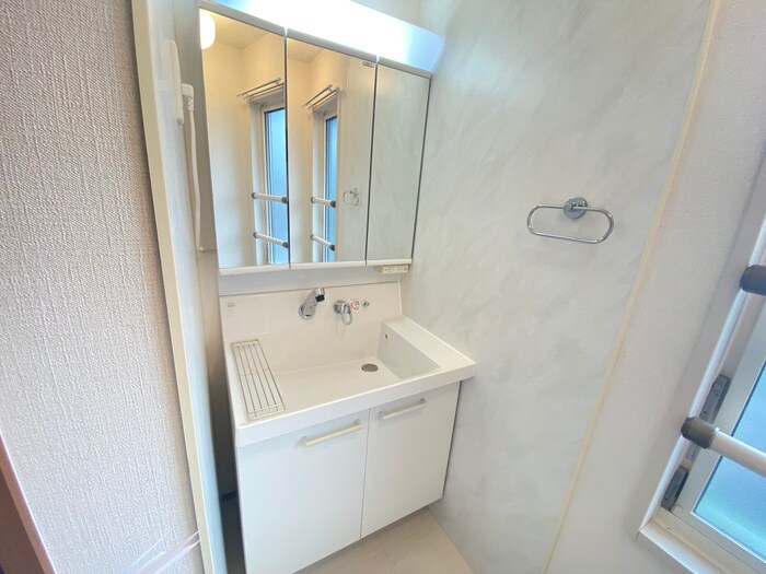 物件内観写真10　(洗面)