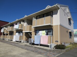 ジュネス泉外観写真