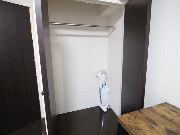 物件内観写真12　(収納)