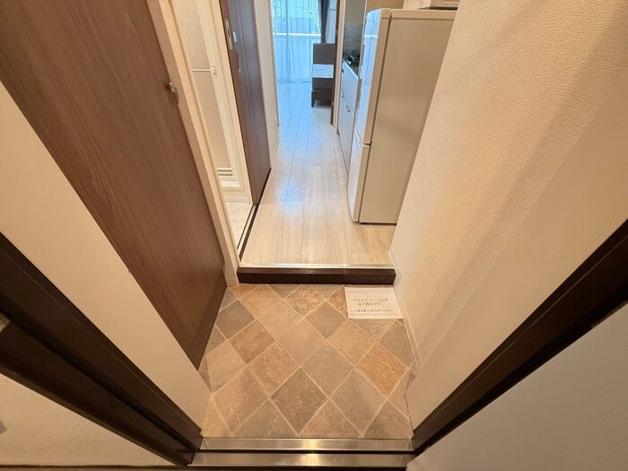 物件内観写真22　(玄関)