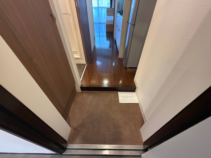 物件内観写真22　(玄関)