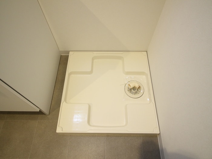 物件内観写真12　(洗濯機置場)