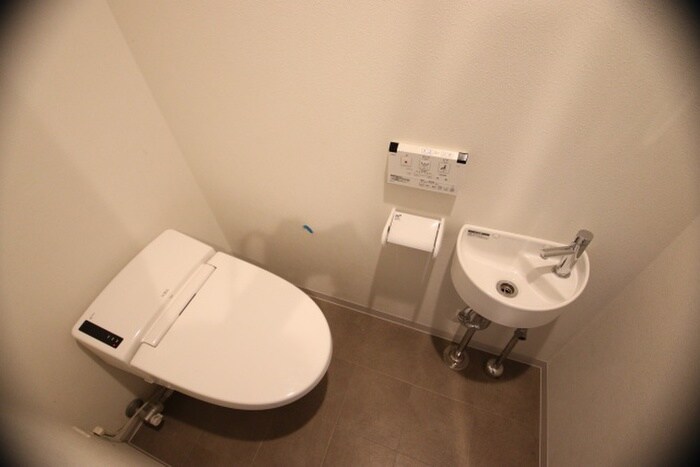 物件内観写真12　(トイレ)