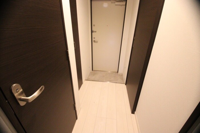 物件内観写真14　(玄関)