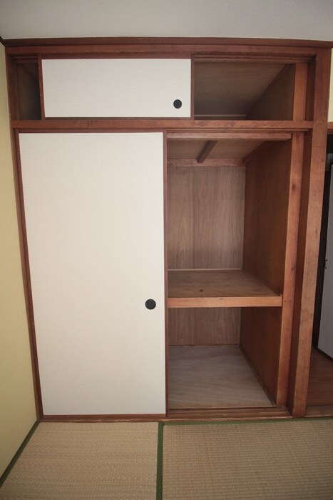 物件内観写真10　(収納)