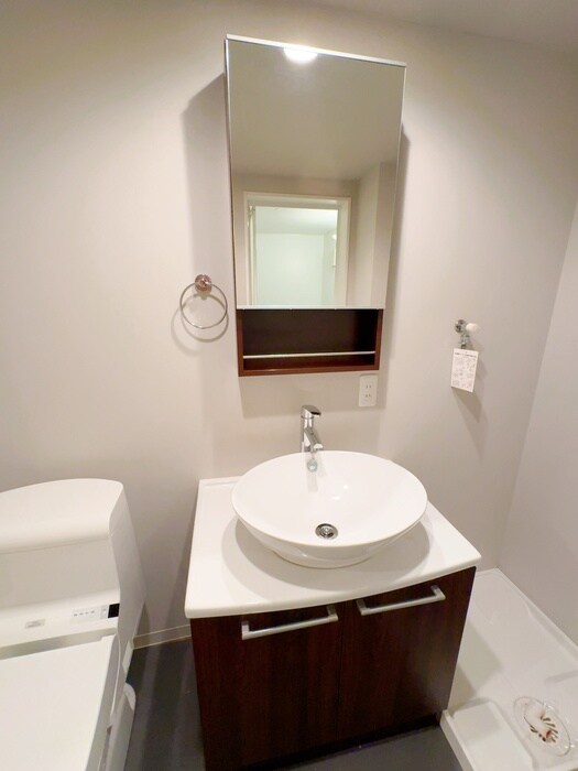 物件内観写真12　(洗面)