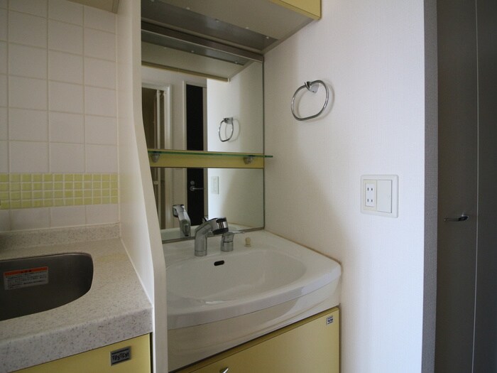 物件内観写真11　(洗面)