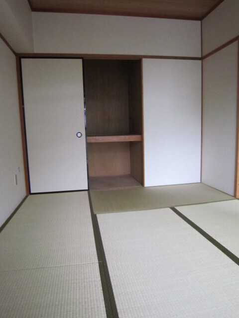 物件内観写真5　(居室)