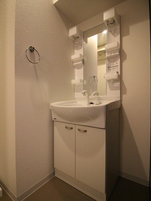 物件内観写真13　(洗面)