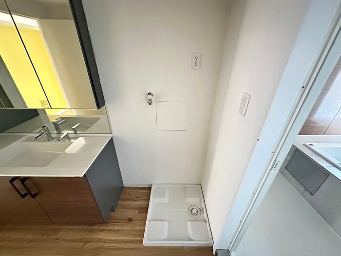 物件内観写真17　(洗濯機置場)