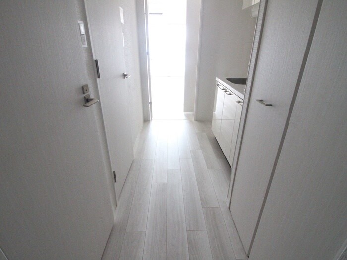 物件内観写真14　(廊下)