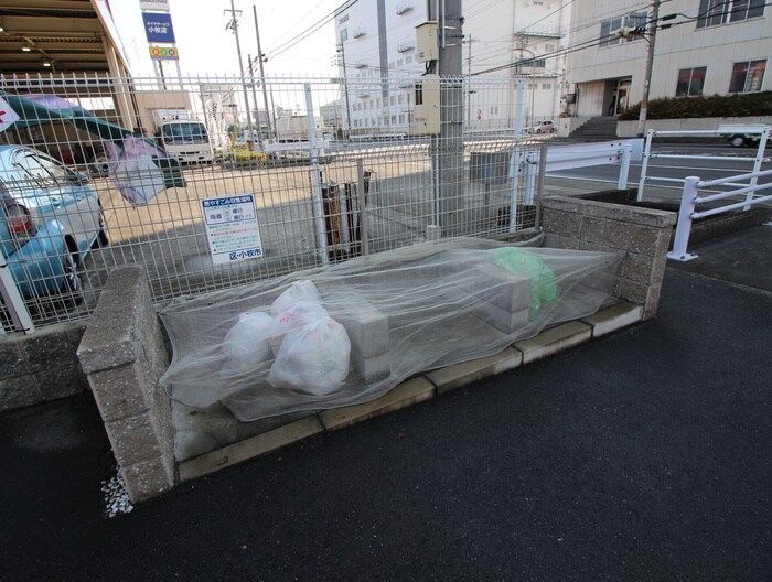 物件外観写真4　(建物設備)