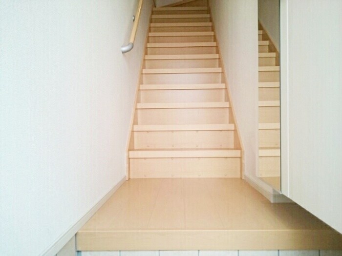 物件内観写真11　(玄関)