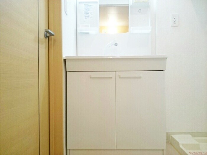 物件内観写真13　(洗面)