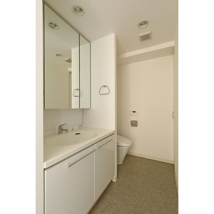 物件内観写真10　(洗面)