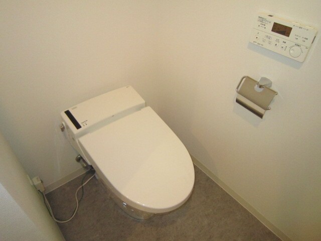 物件内観写真11　(トイレ)