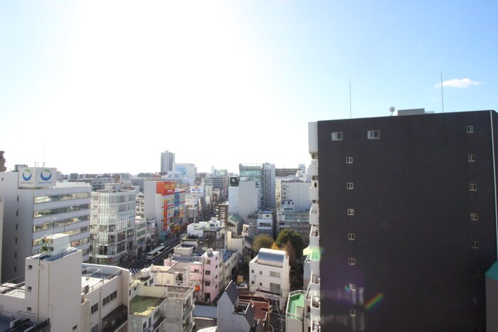 物件内観写真12　(室内からの展望)