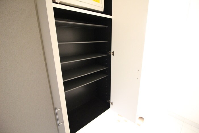 物件内観写真18　(靴箱)