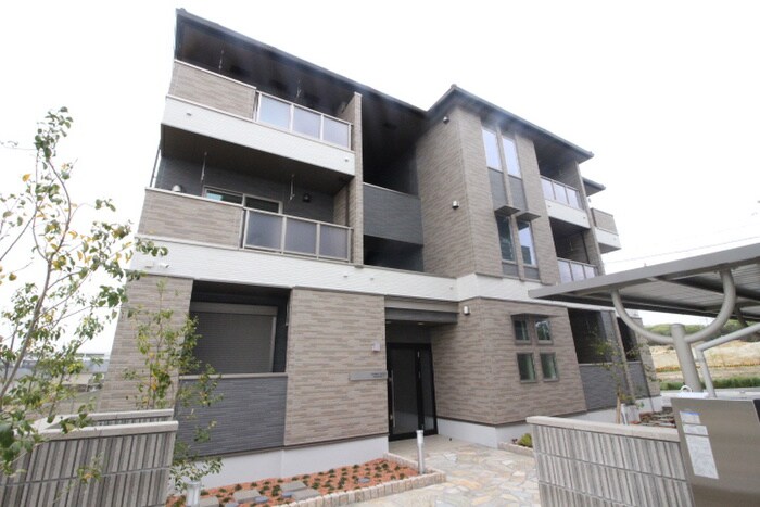 物件外観写真1　(外観写真)