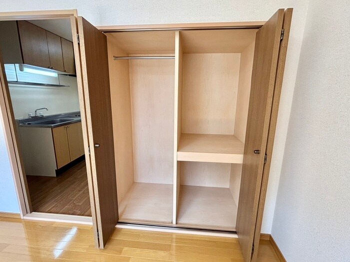 物件内観写真13　(収納)