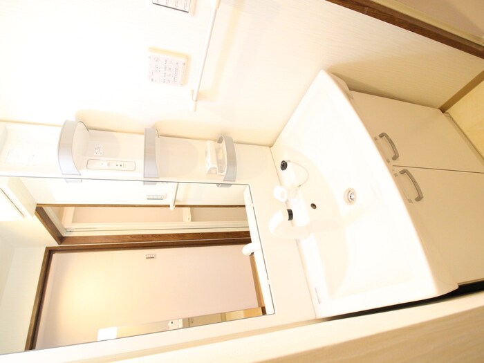 物件内観写真13　(洗面)