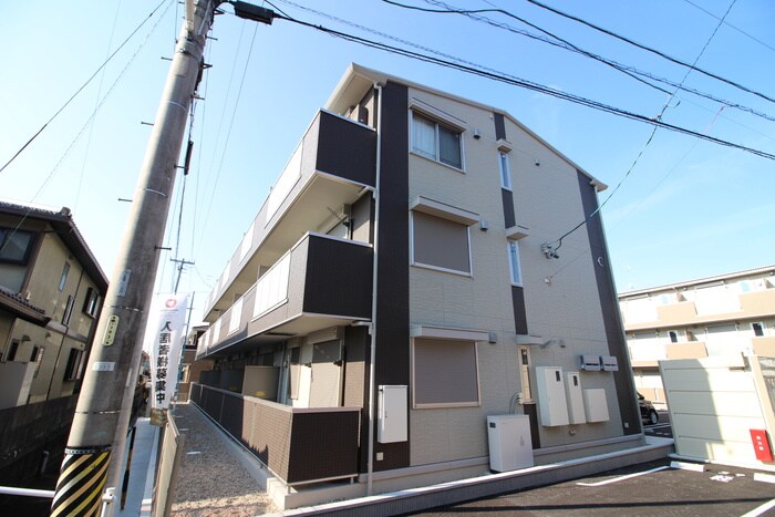 物件外観写真2　(外観写真)