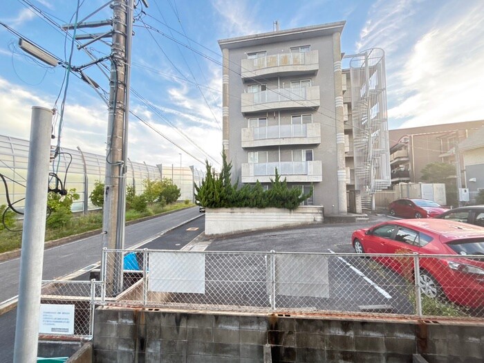 物件内観写真16　(室内からの展望)